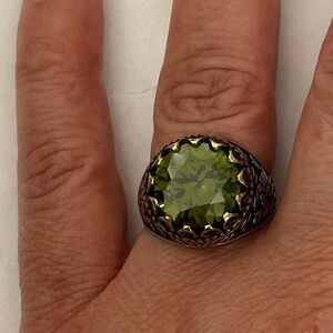 925 Silver size 11 green ring